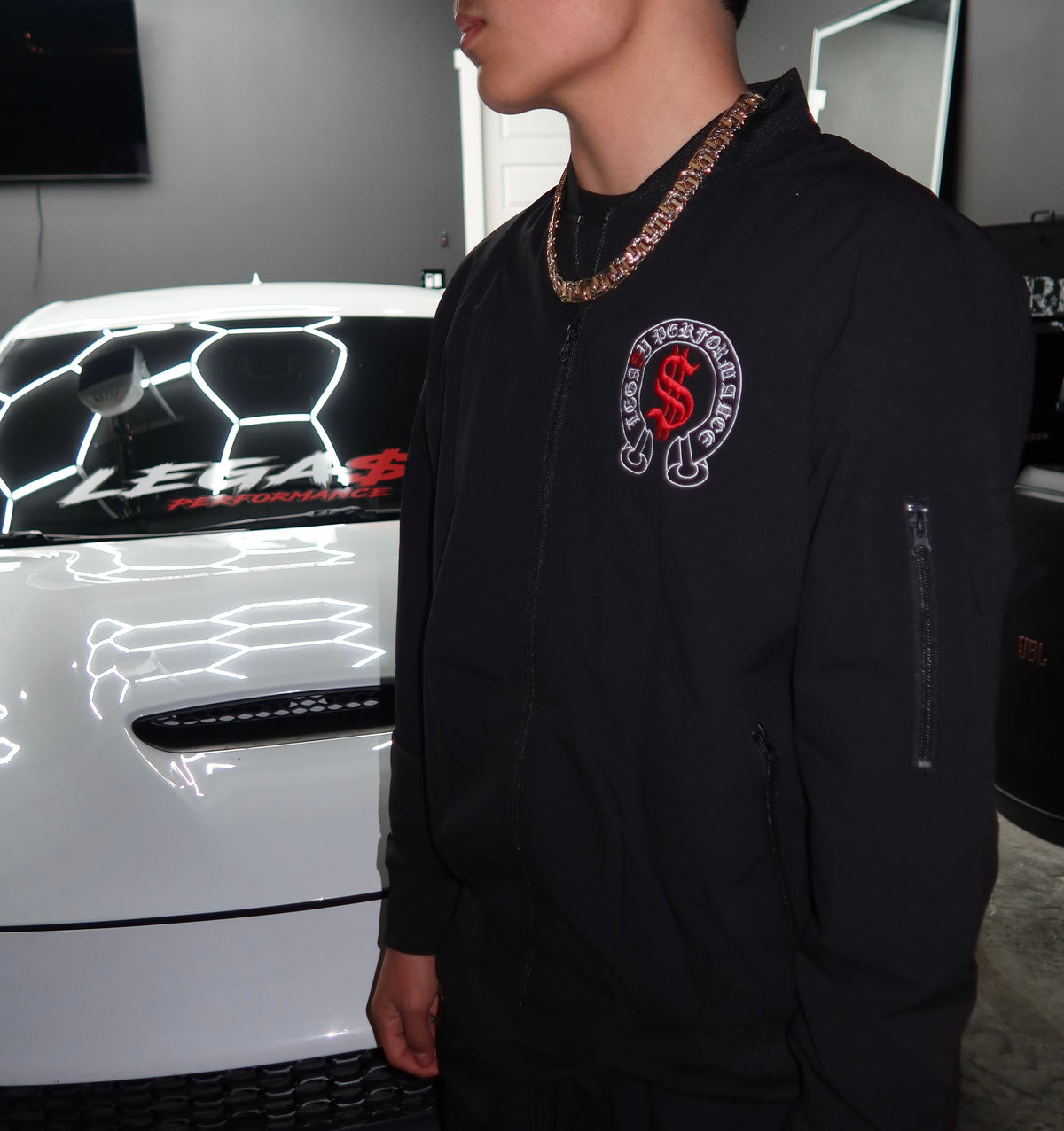 MEN LIGHTWEIGHT BOMBER JACKET